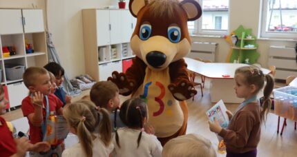 Rozdanie nagród w Przedszkolu Samorządowym nr 1 w Dobczycach