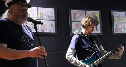 Koń na&nbsp;deskorolce… w&nbsp;bibliotece!